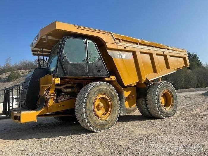 CAT Rebuilt 775F - 건설현장 덤프트럭