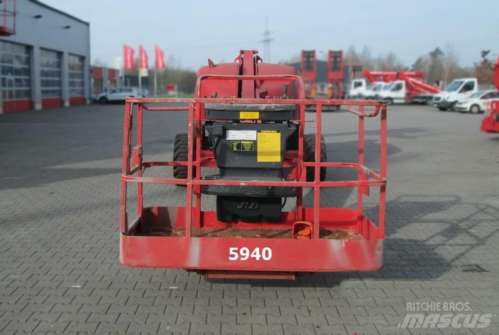 JLG 400 S 견인식 전동이동 리프트