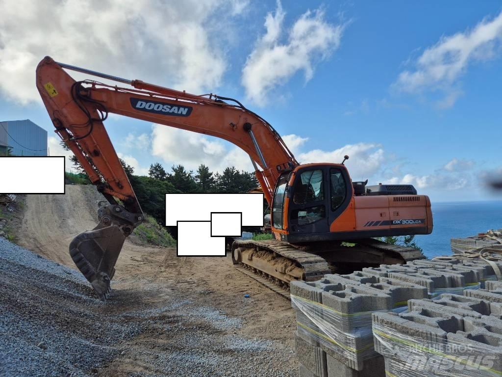 Doosan DX 300 LCA 대형 굴삭기 29톤 이상