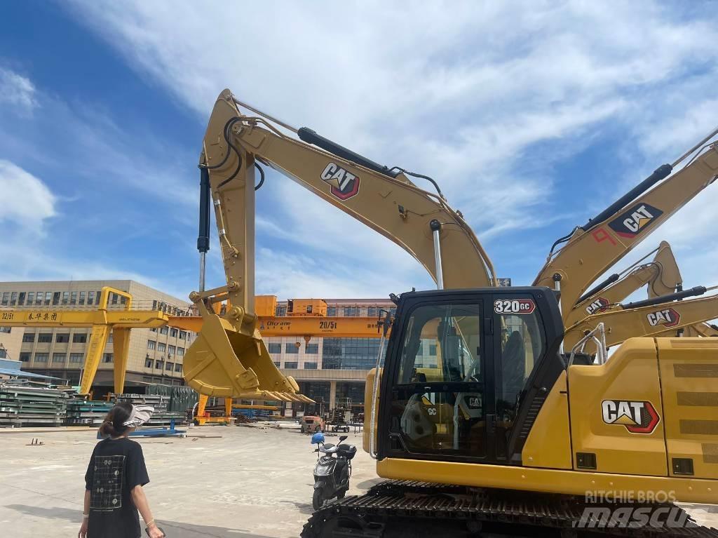CAT 320GC 대형 굴삭기 29톤 이상