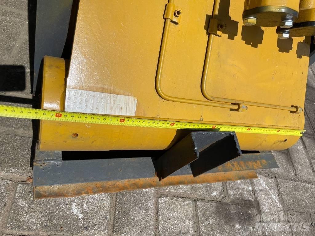 Komatsu Long reach 롱리치 굴삭기
