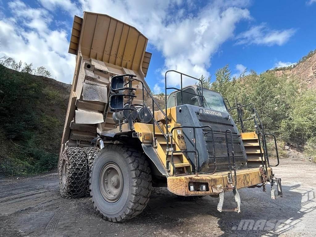 CAT 773F 초대형 덤프 트럭