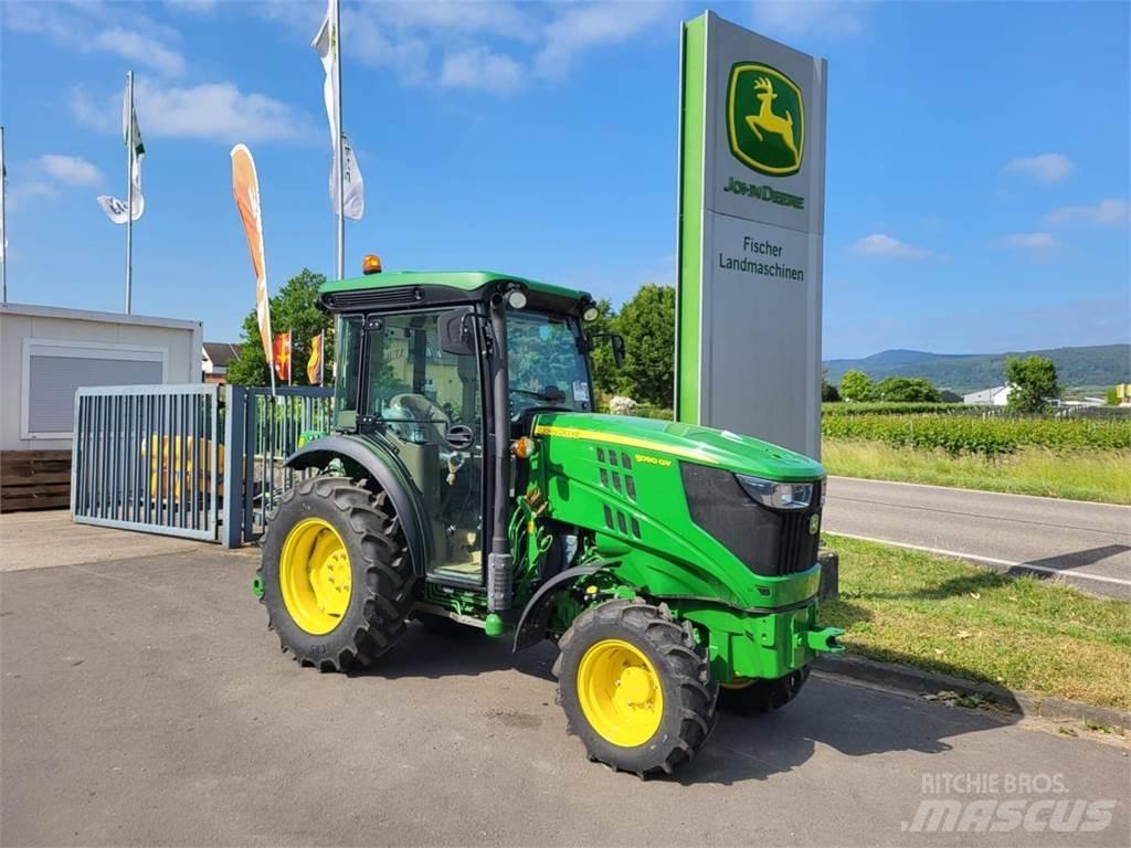 John Deere 5090GV 트랙터