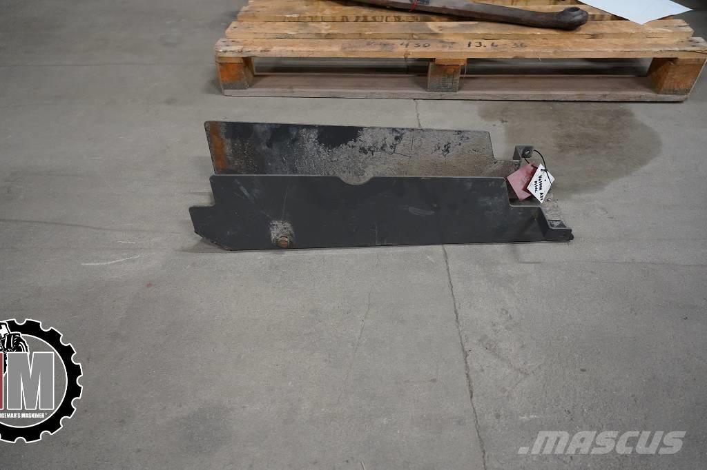 Valtra A 83 HT Skydd 섀시 및 서스펜션