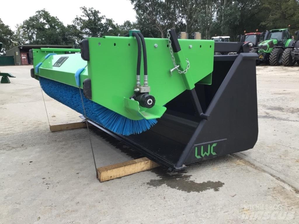 LWC SWEEPER 도로 청소차