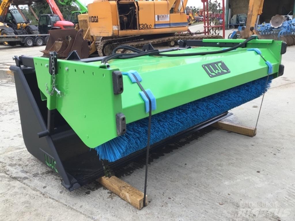 LWC SWEEPER 도로 청소차