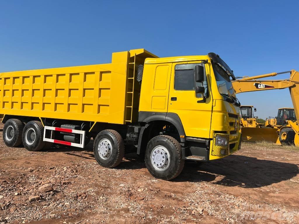 CAT 371hp 덤프 트럭