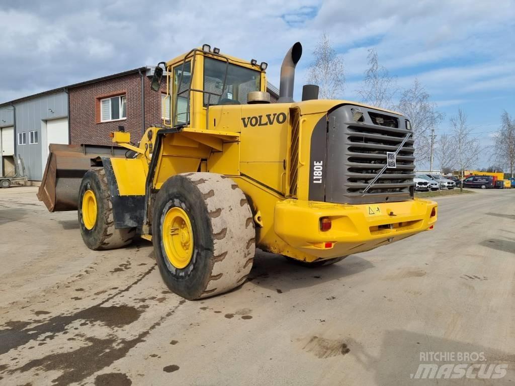 Volvo L 180 E  휠로우더