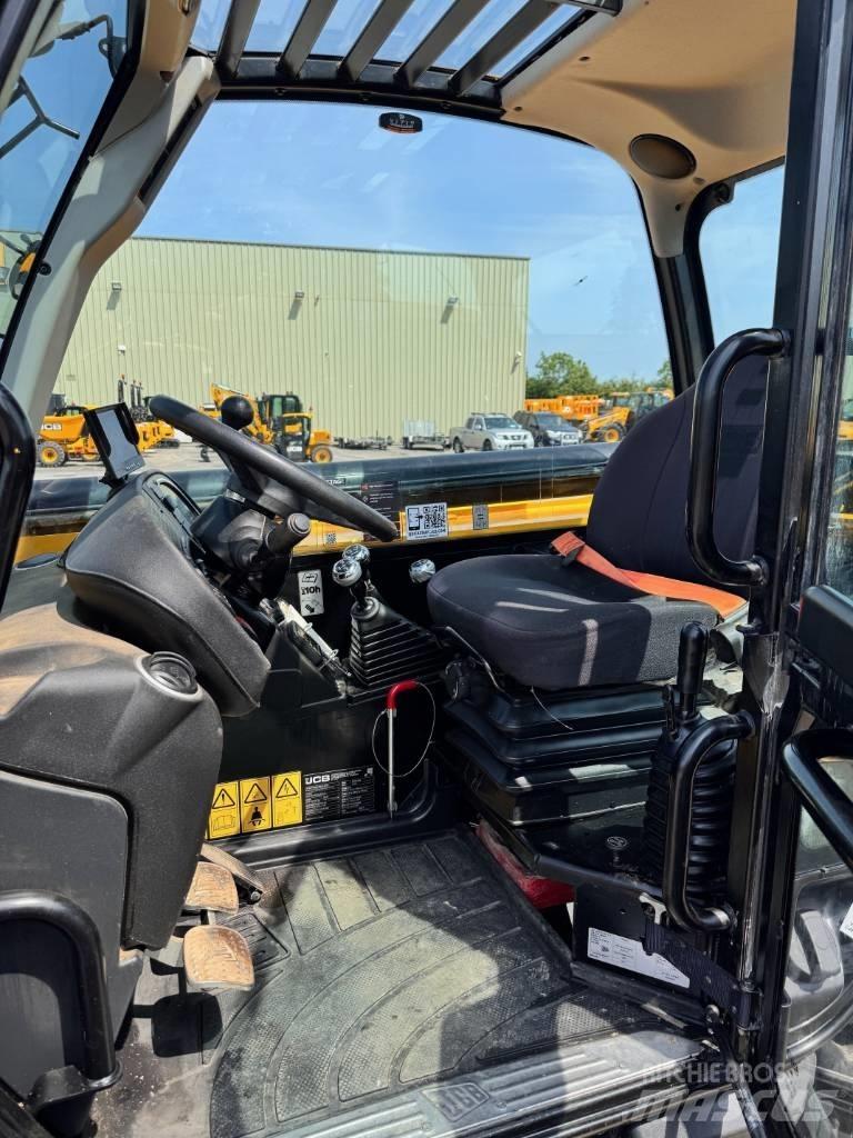 JCB 540-140 텔러 핸들러