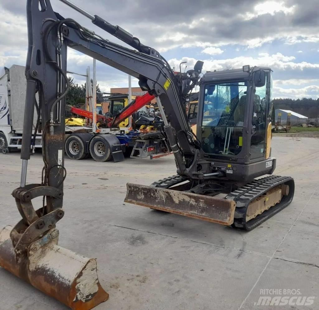 Volvo ECR 50 D 소형 굴삭기 7톤 미만