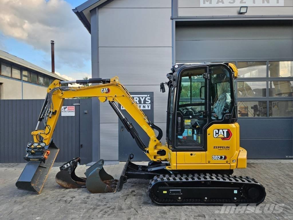 CAT 302.7 CR 소형 굴삭기 7톤 미만