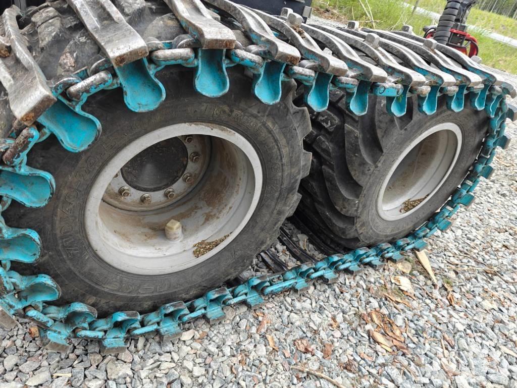 Komatsu 901 XC 원목 하베스터