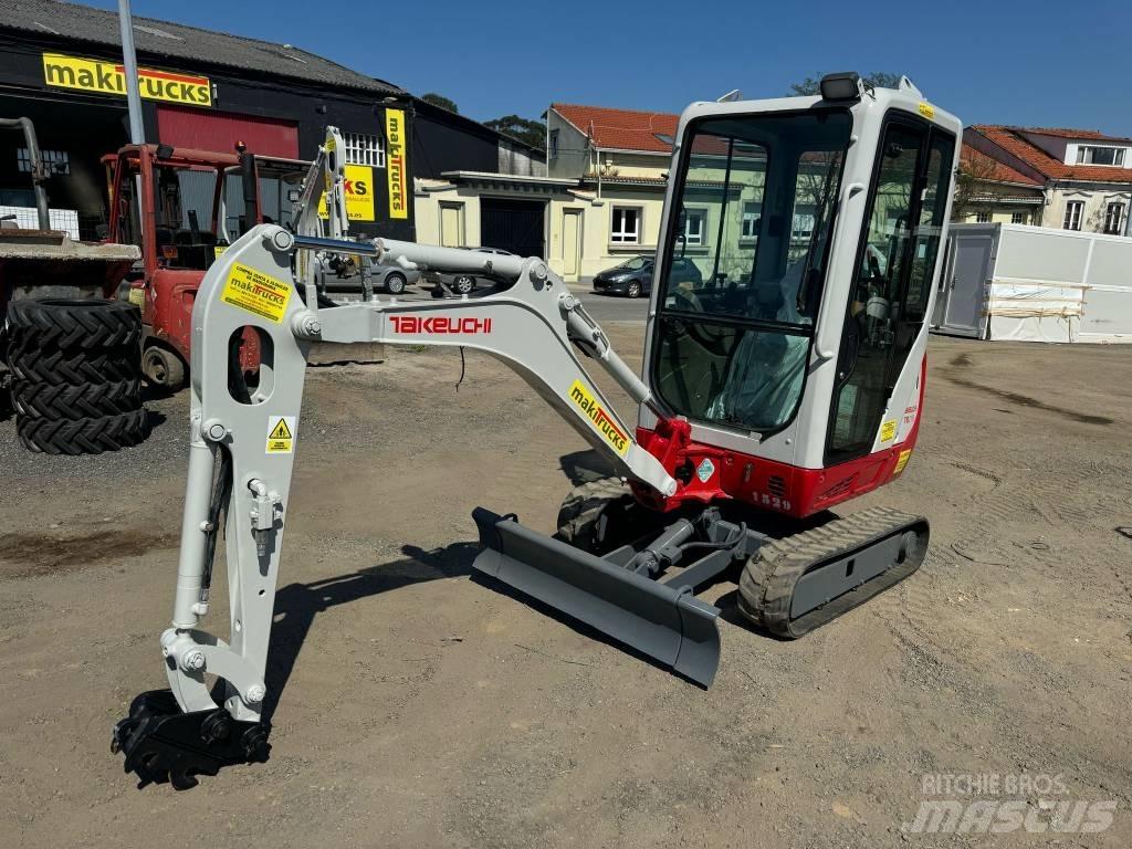 Takeuchi TB 216 소형 굴삭기 7톤 미만