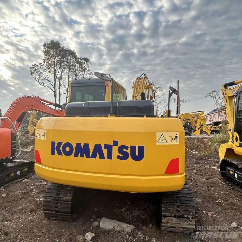 Komatsu PC 110 중형굴삭기 7톤-28톤