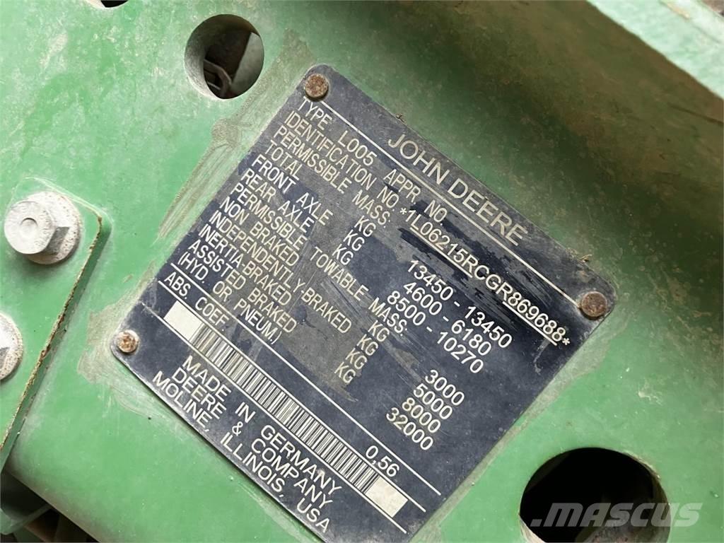John Deere 6215R 트랙터