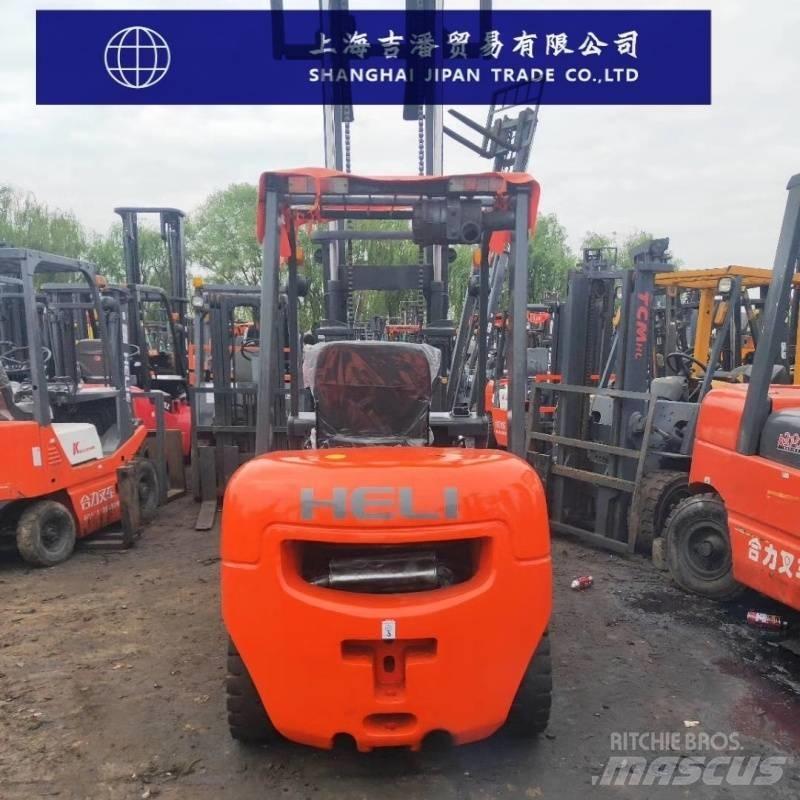 Heli H2000 30 디젤 지게차