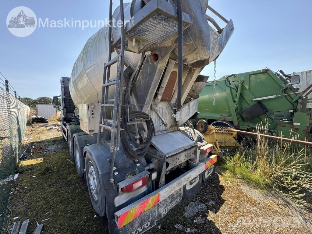Volvo FM 440 콘크리트 믹서트럭