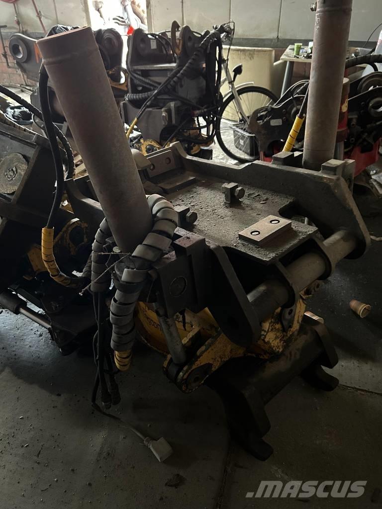 Engcon Tiltrotator 로테이터