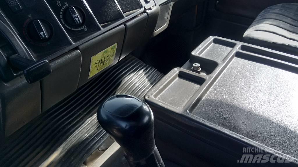 Mercedes-Benz 3535 덤프 트럭