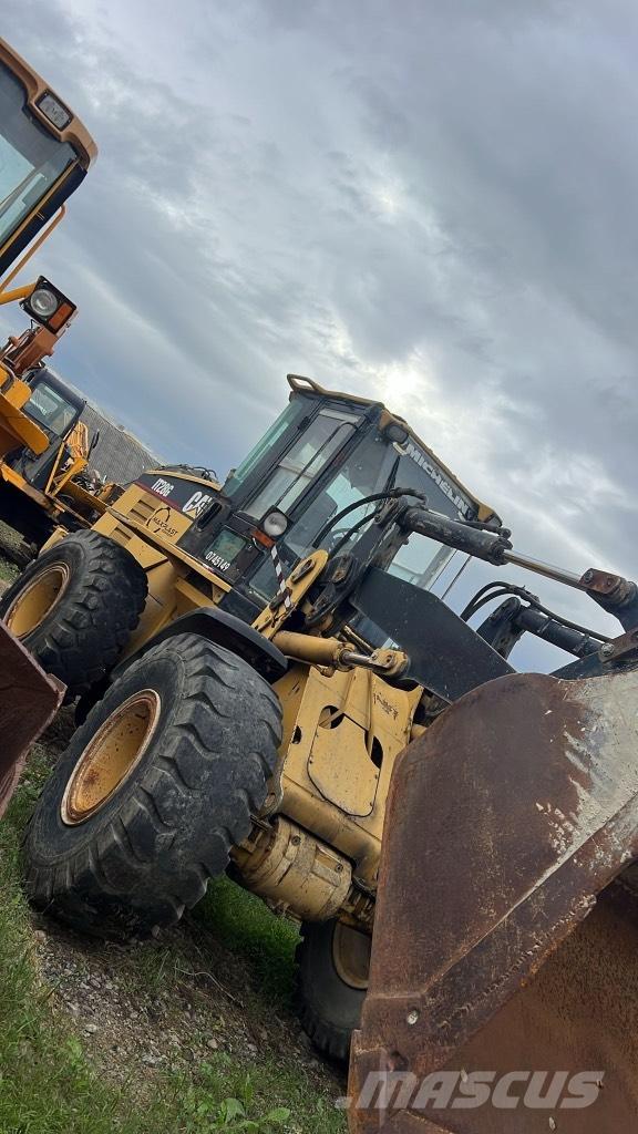 CAT IT 28 G 붐 및 디퍼