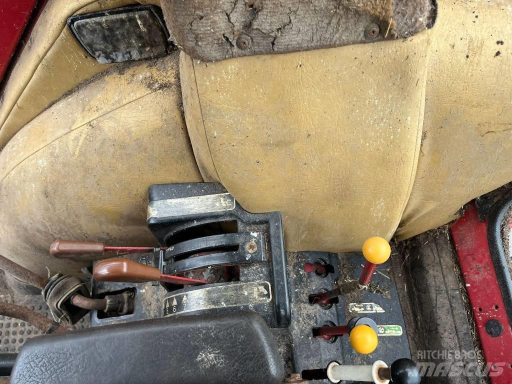 International 845 XL 트랙터