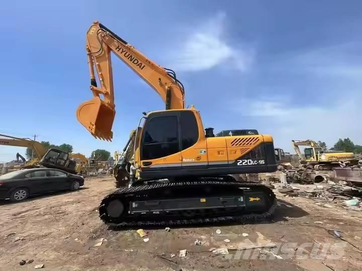 Hyundai 220 LC  9s 대형 굴삭기 29톤 이상