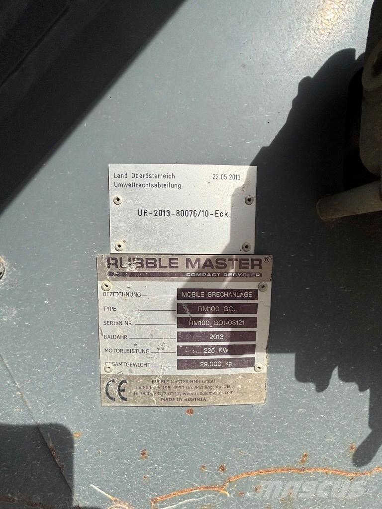 Rubble Master RM 100 이동식 분쇄기