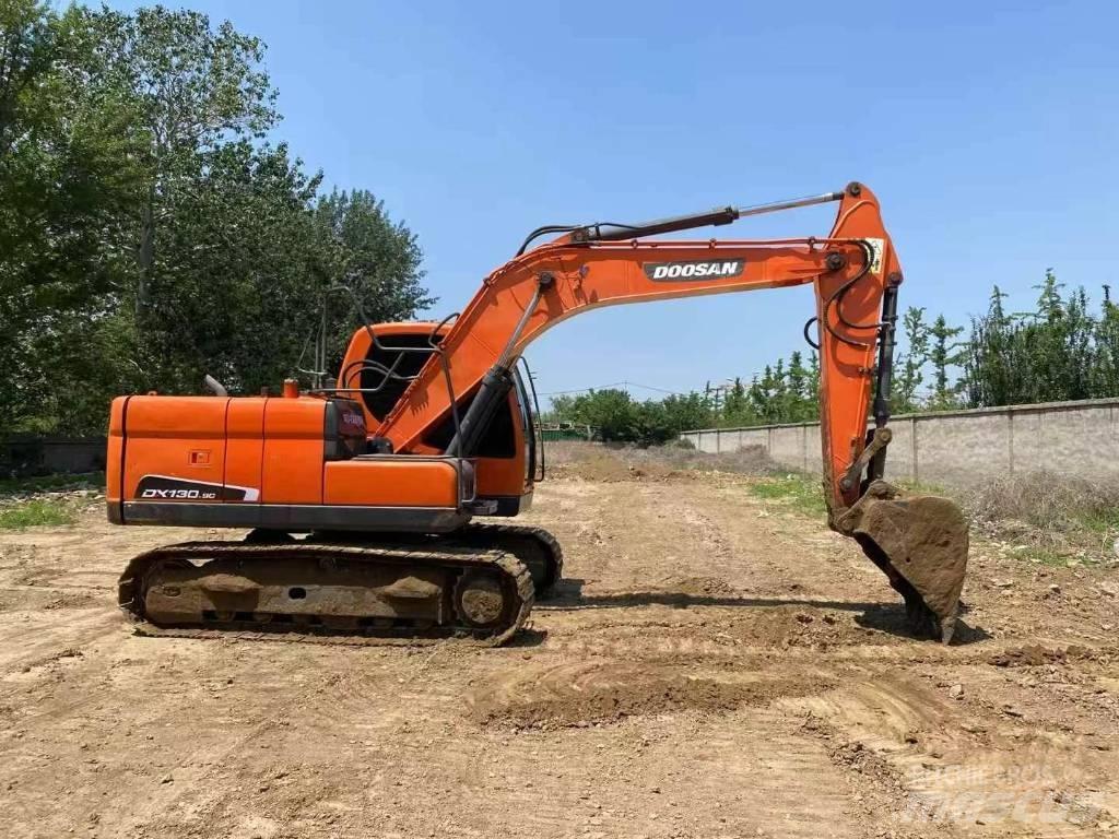 Doosan DX 130-9CN 대형 굴삭기 29톤 이상