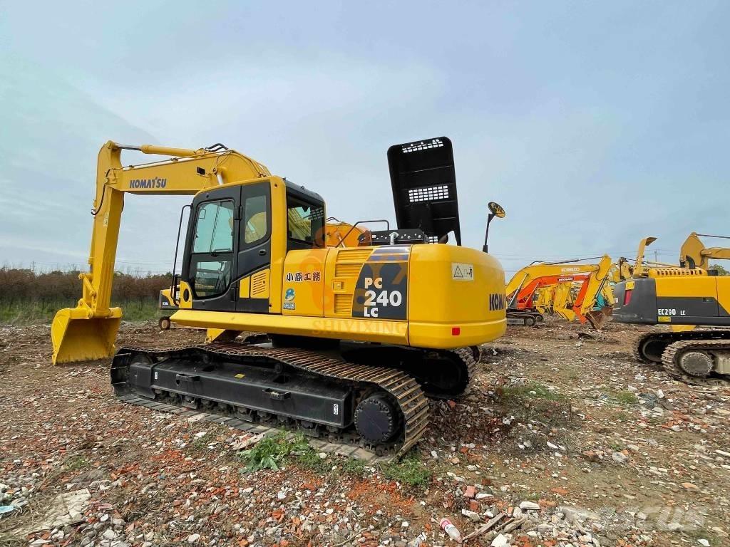 Komatsu PC 240 LC-8 대형 굴삭기 29톤 이상