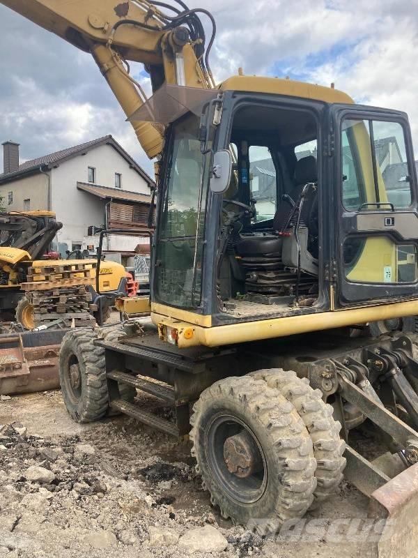 Komatsu PW 170 ES-6K  휠 굴삭기