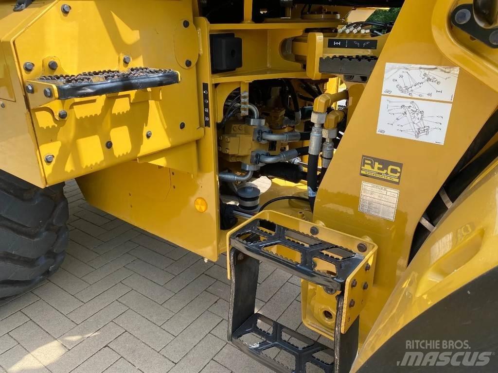 CAT 926M  휠로우더