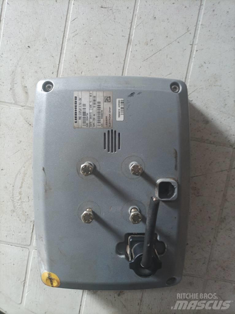 Liebherr R 916 LC 일렉트로닉스