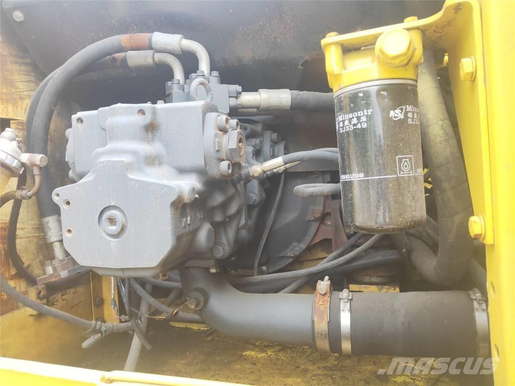 Komatsu PC220-7 대형 굴삭기 29톤 이상