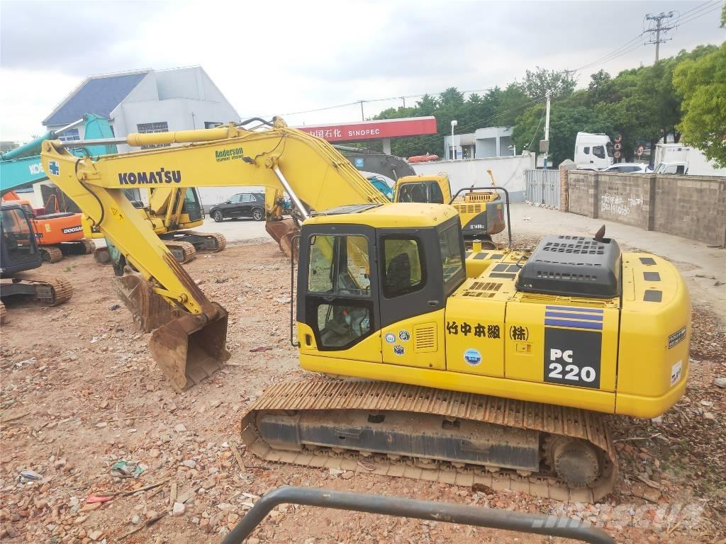 Komatsu PC220-7 대형 굴삭기 29톤 이상