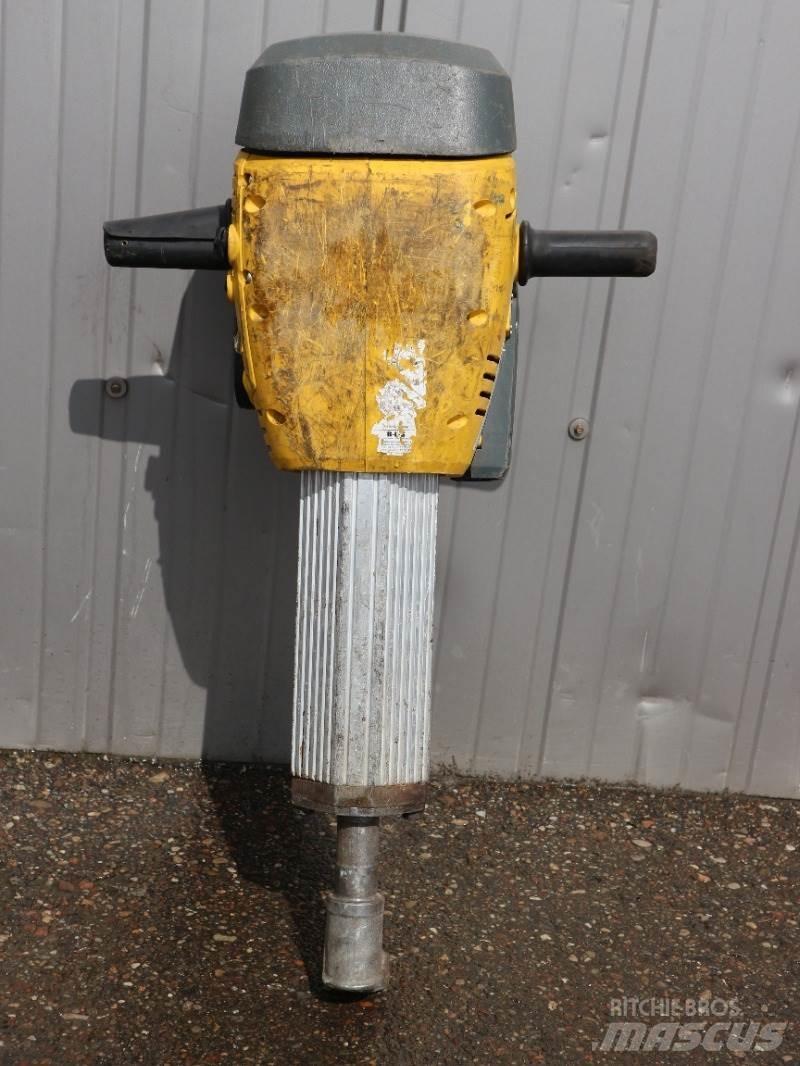 Neuson BH65 브레이커