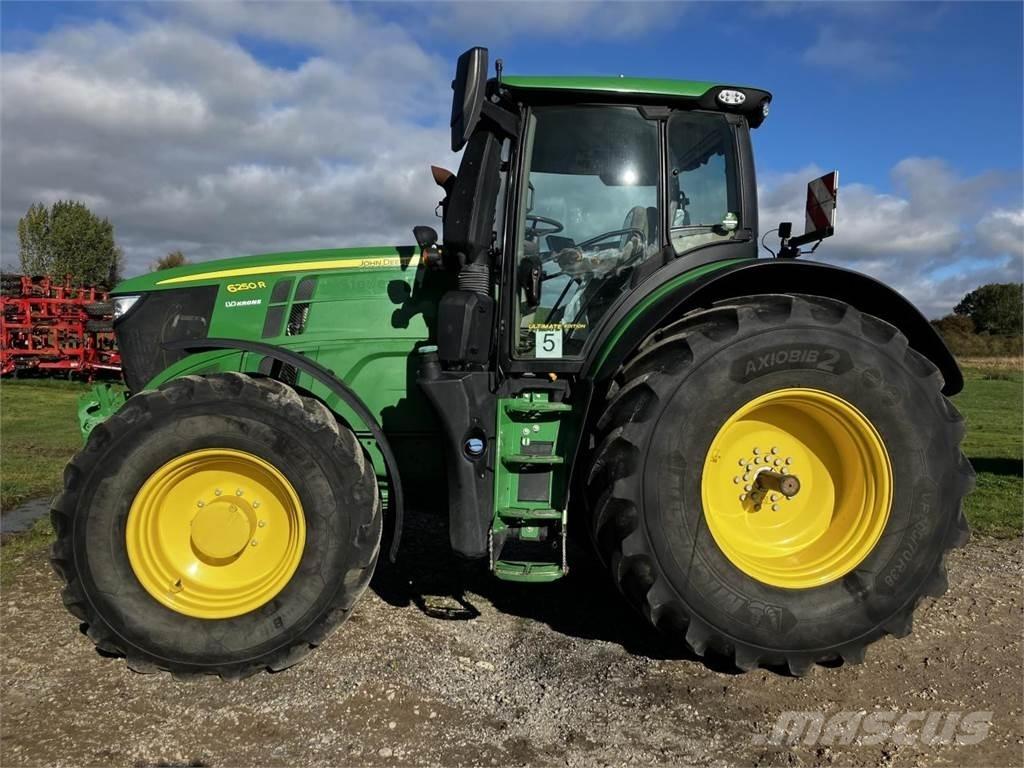John Deere 6250R 트랙터