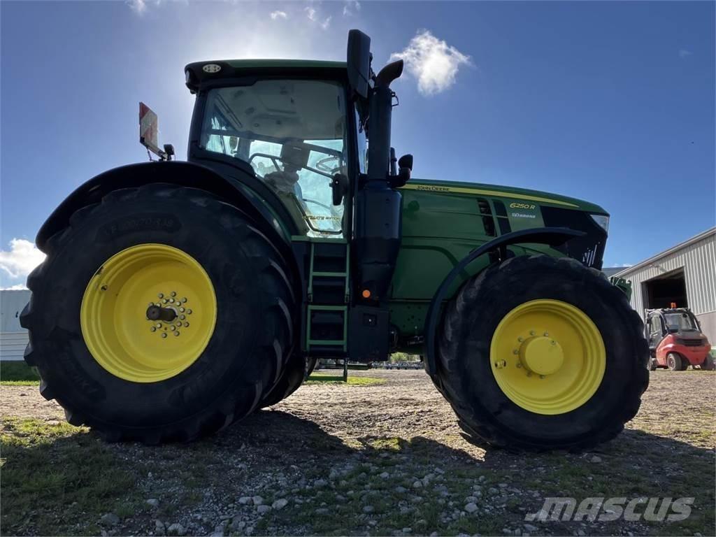 John Deere 6250R 트랙터
