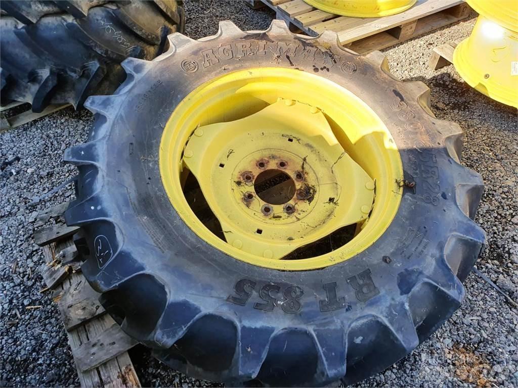 BKT 380/85R28 x2 타이어, 휠 및 림