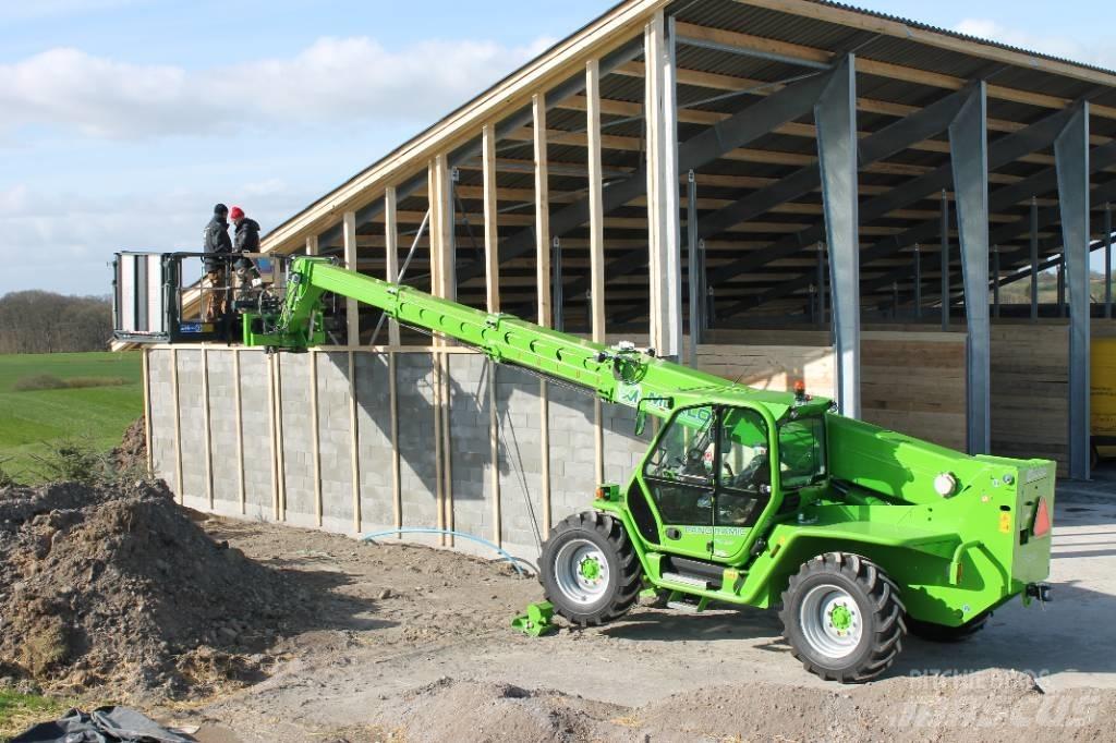Merlo P40.17 텔러 핸들러