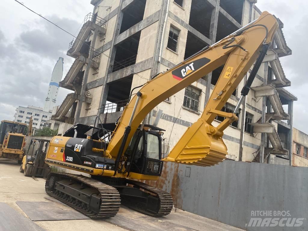 CAT 320 D 대형 굴삭기 29톤 이상