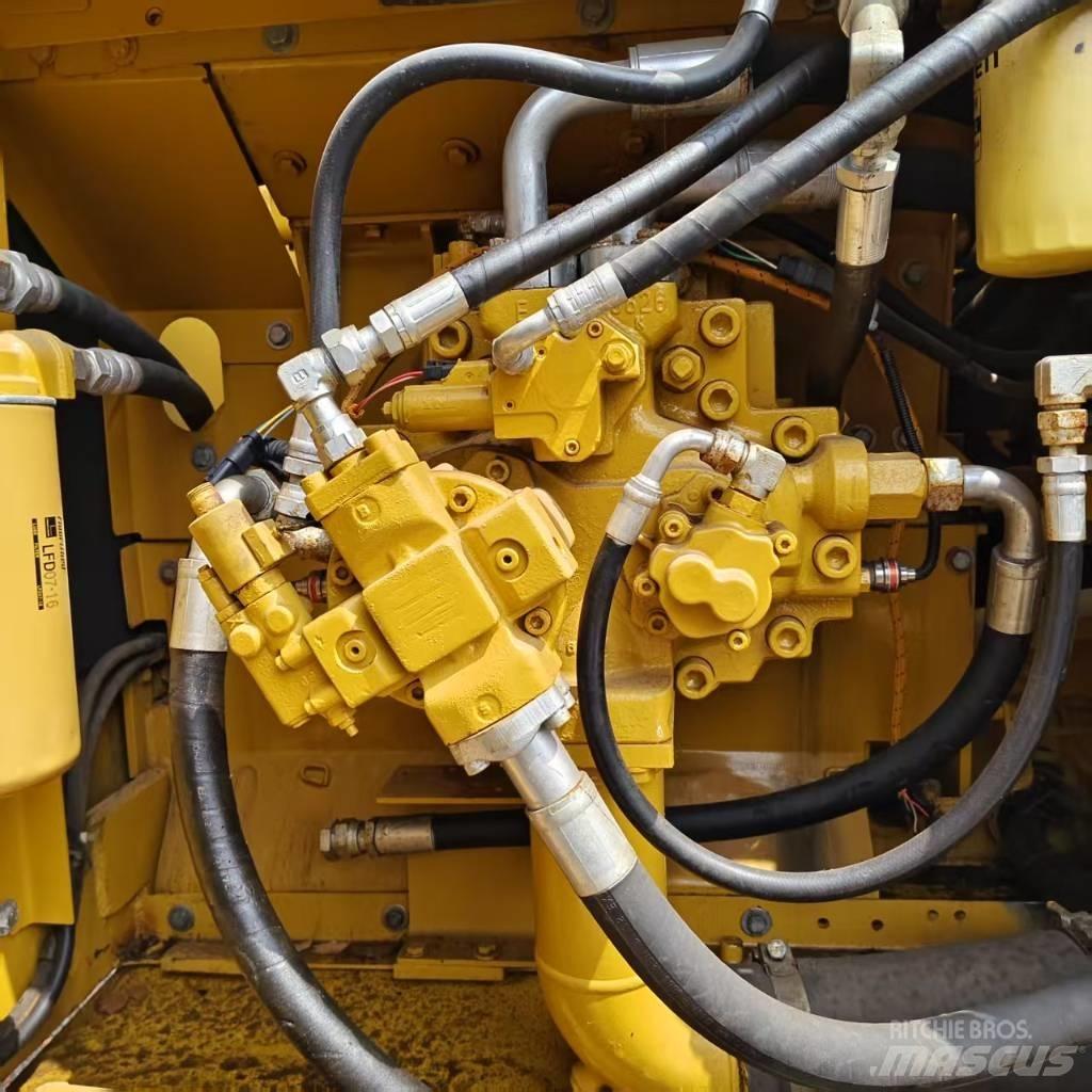 CAT 336 D 대형 굴삭기 29톤 이상