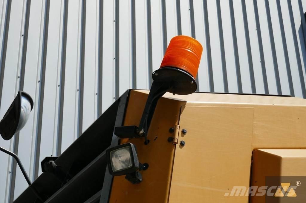 CAT PM622 아스팔트 콜드 밀링 기계