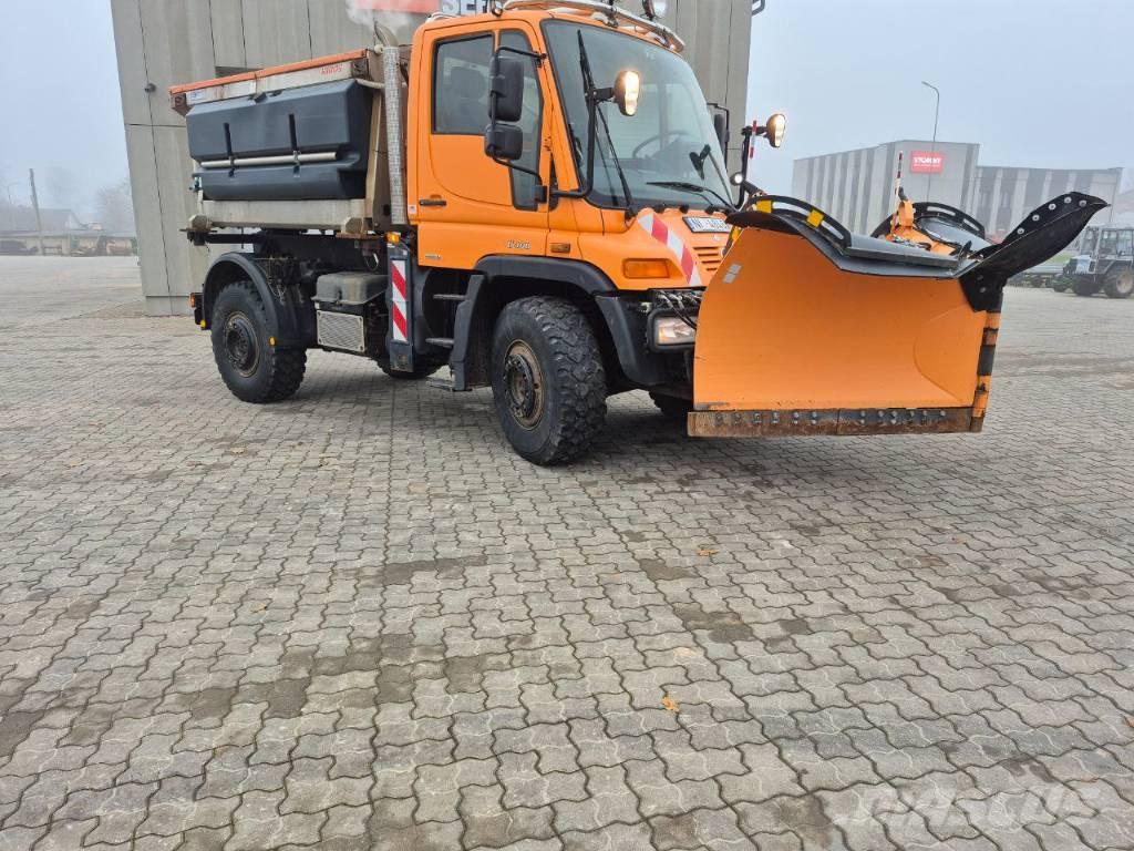 Unimog U400 다목적 장비