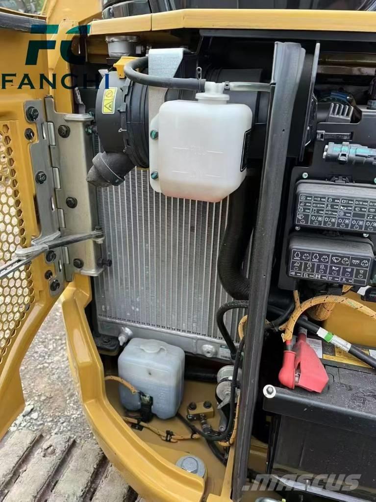 CAT 303 대형 굴삭기 29톤 이상