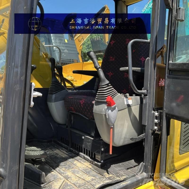 Komatsu PC 70 소형 굴삭기 7톤 미만