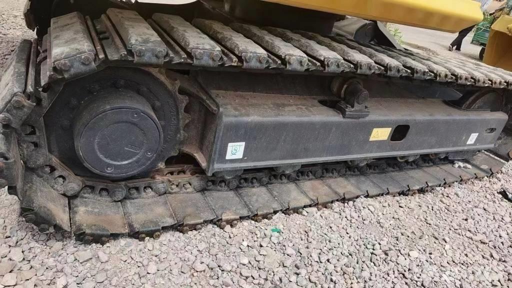 Komatsu PC 70-8 소형 굴삭기 7톤 미만
