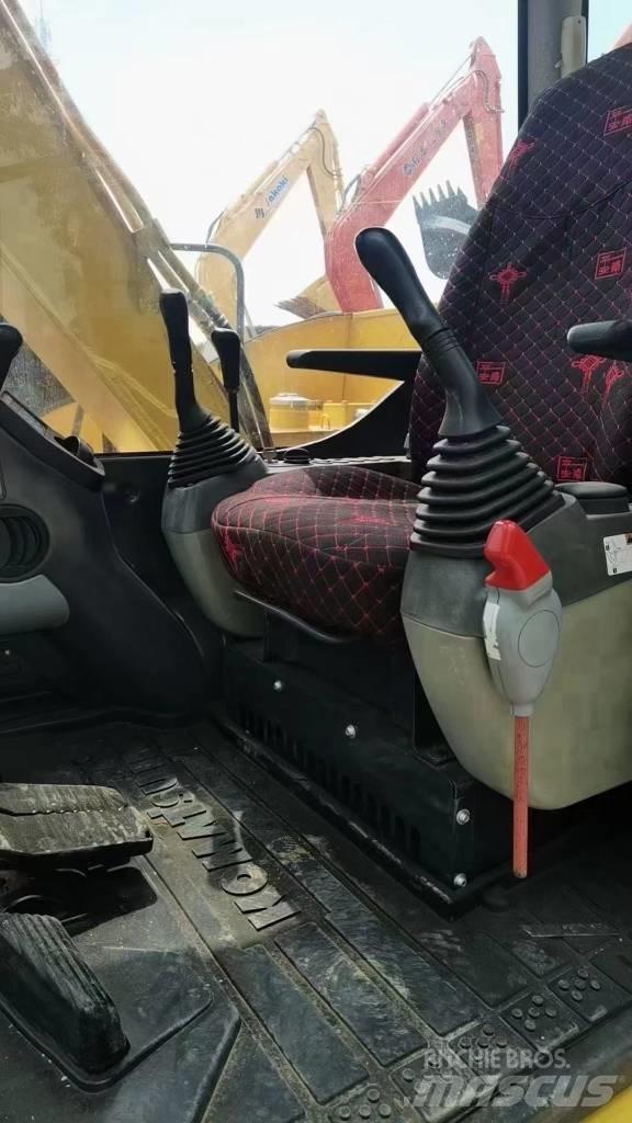 Komatsu PC 70-8 소형 굴삭기 7톤 미만