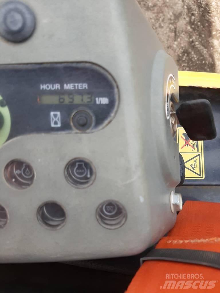 Yanmar Vio 17 소형 굴삭기 7톤 미만