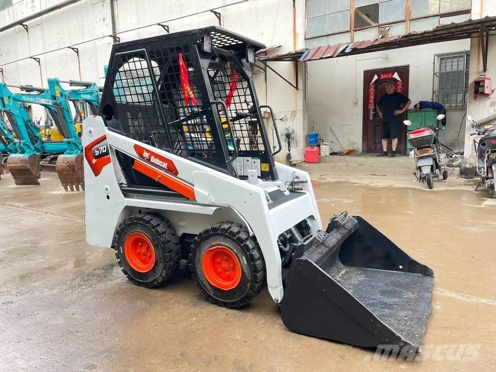 Bobcat S70  스키드로더