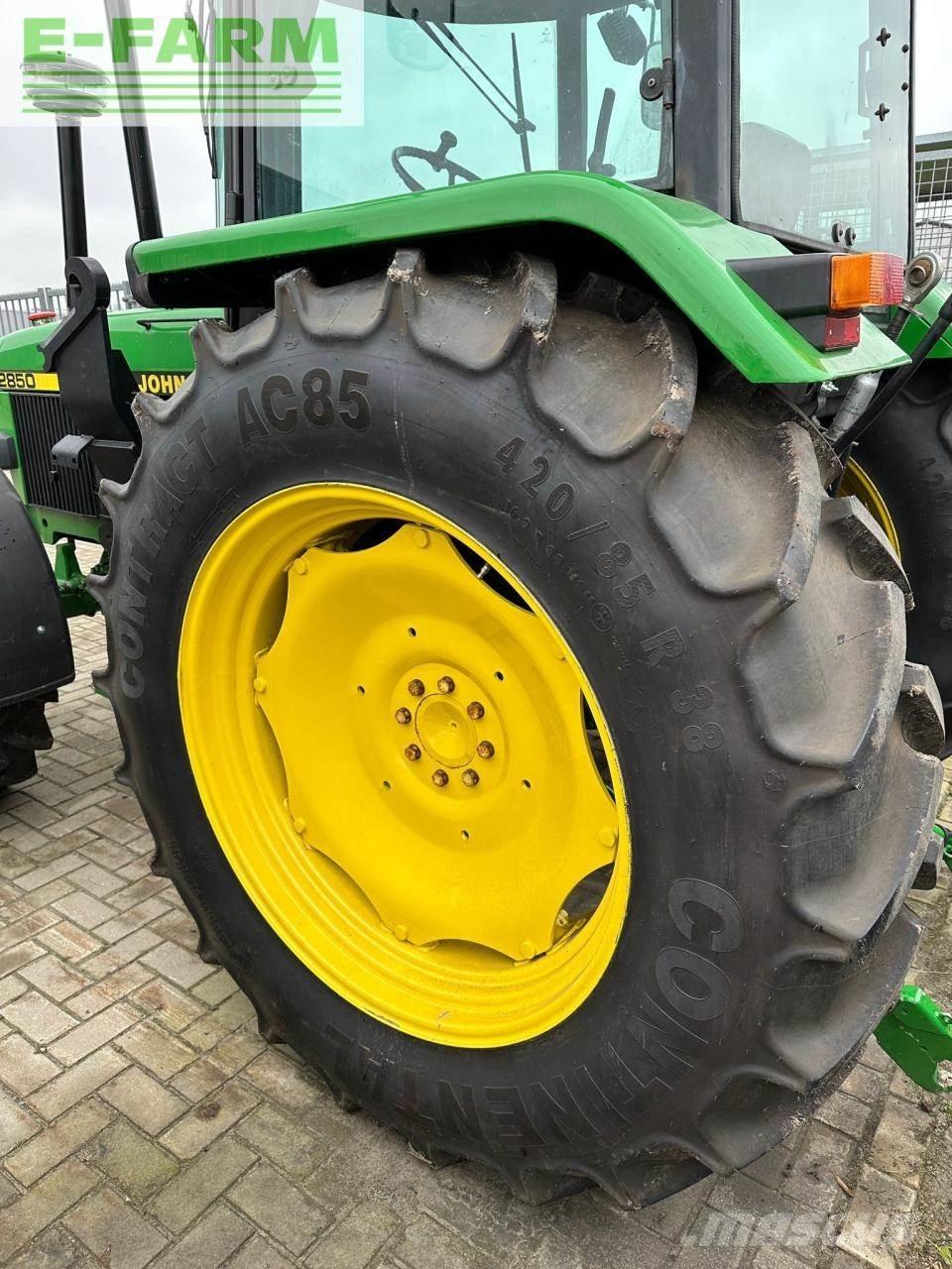John Deere 2850 트랙터